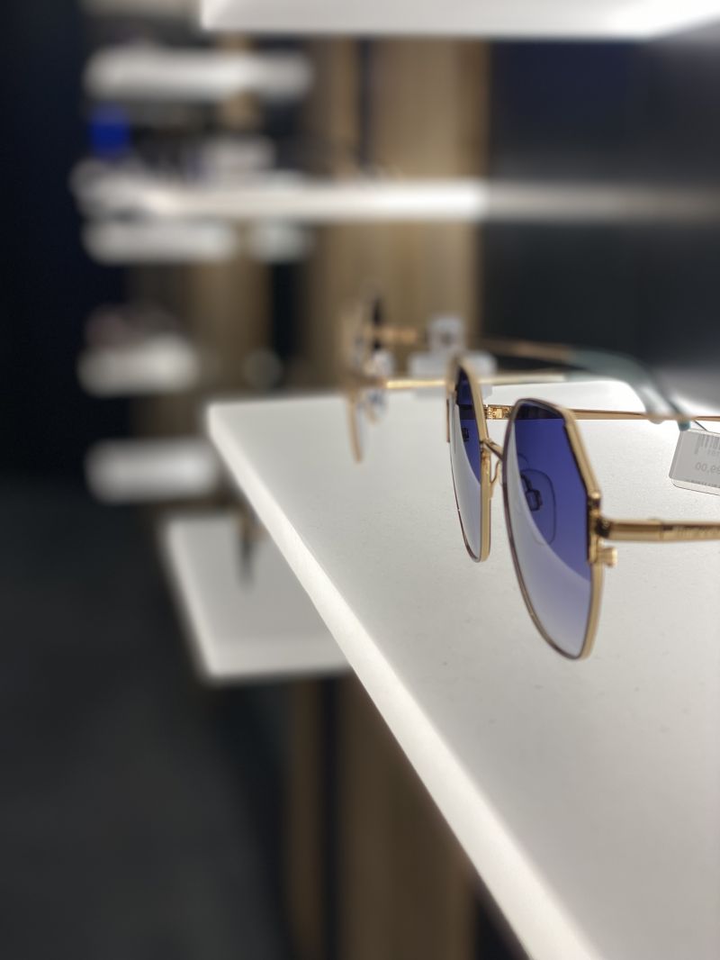 Arredamento negozio di ottica Firenze 